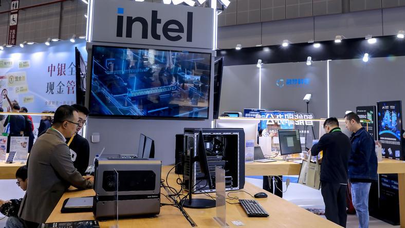 资深高管窃取技术“投敌”,台积电点名炮轰英特尔